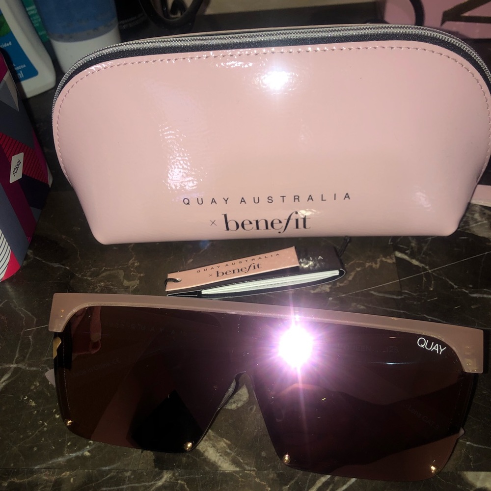 Benefit x Quay Sunglasses